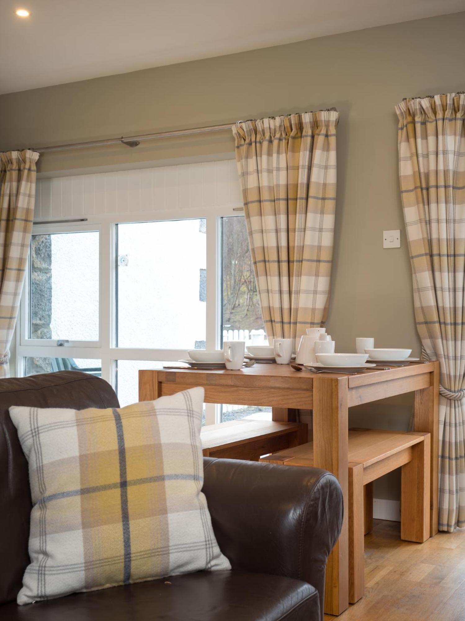 Highland Holiday Cottages Newtonmore Rum bild